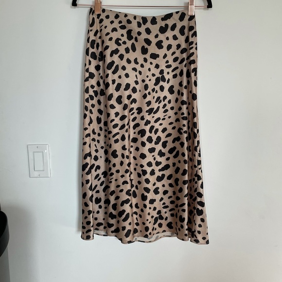 SOLD - E. Ssue leopard print skirt - Picture 2 of 4